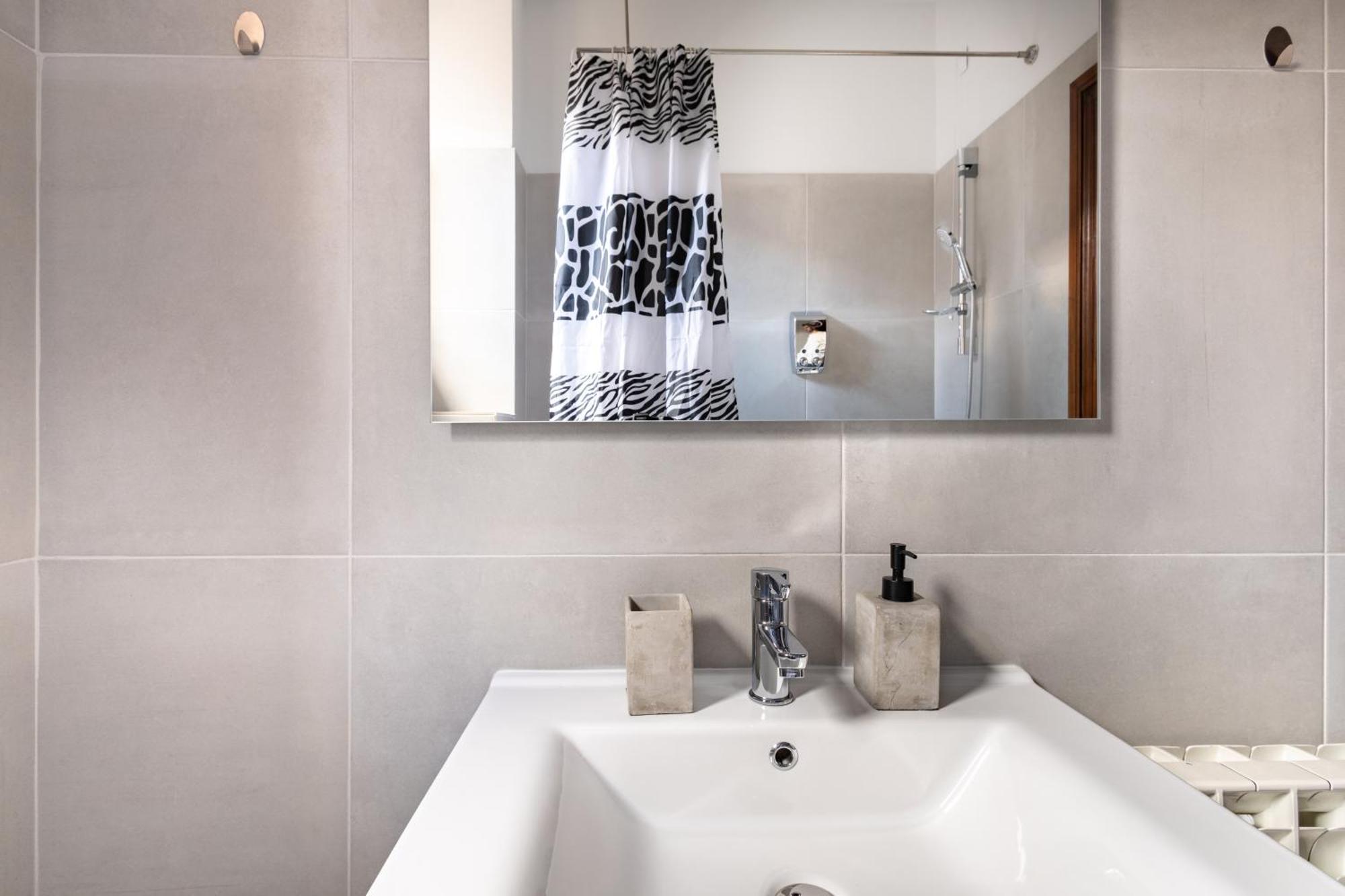 Piccolo Mondo By Citybookings Bucharest Luaran gambar