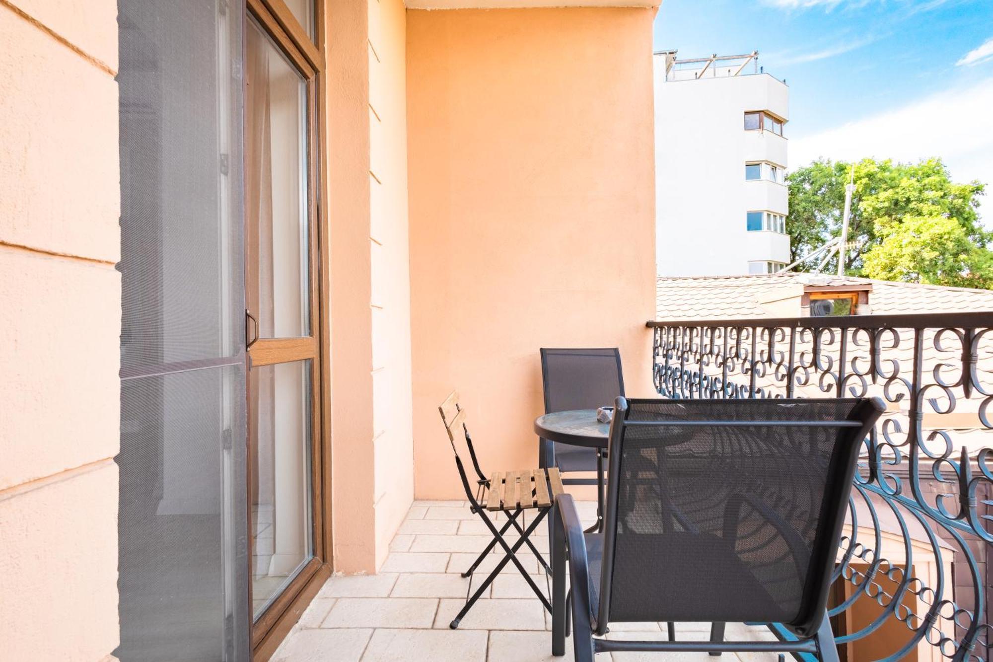 Piccolo Mondo By Citybookings Bucharest Luaran gambar